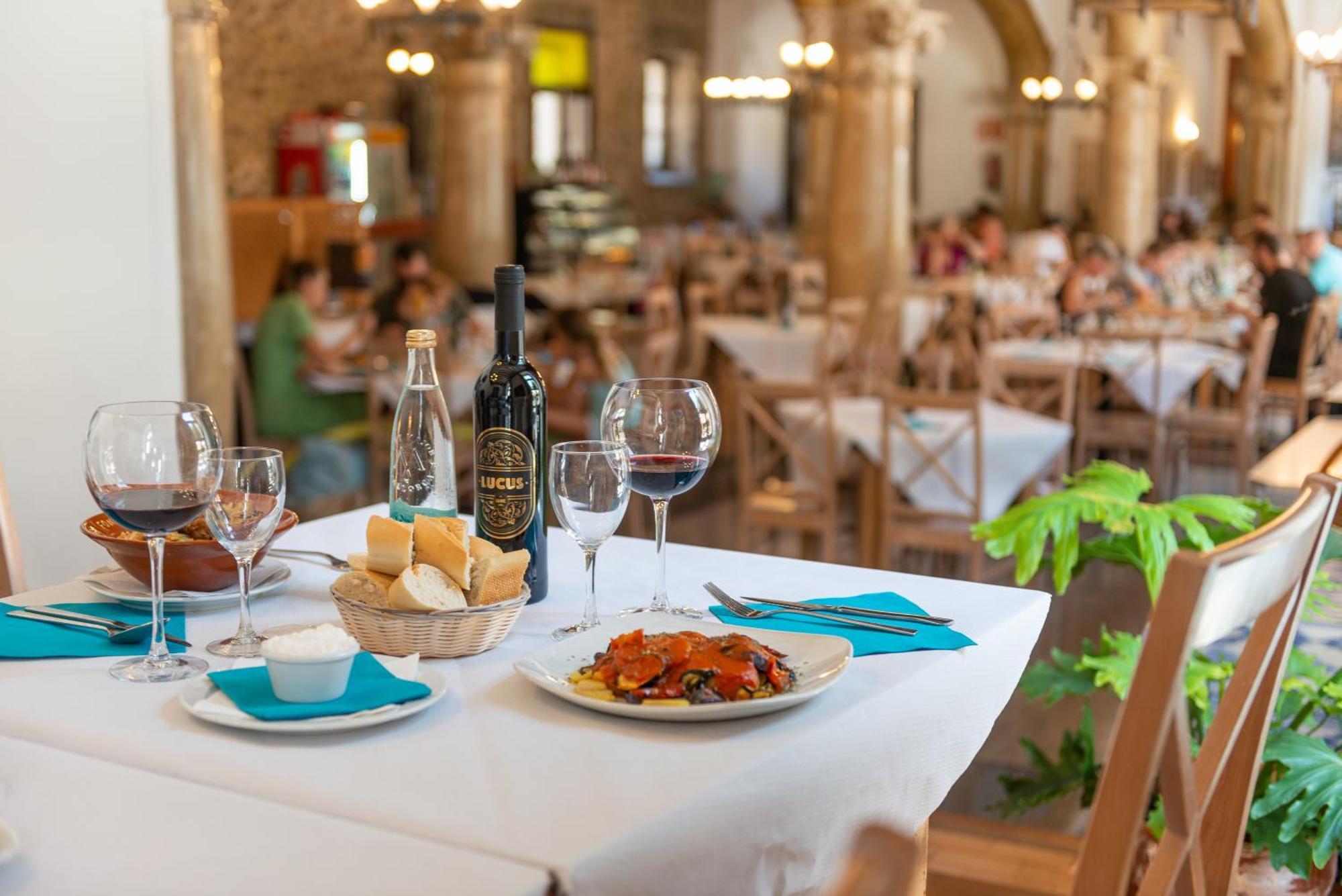 Santuari De Guest house Lluc