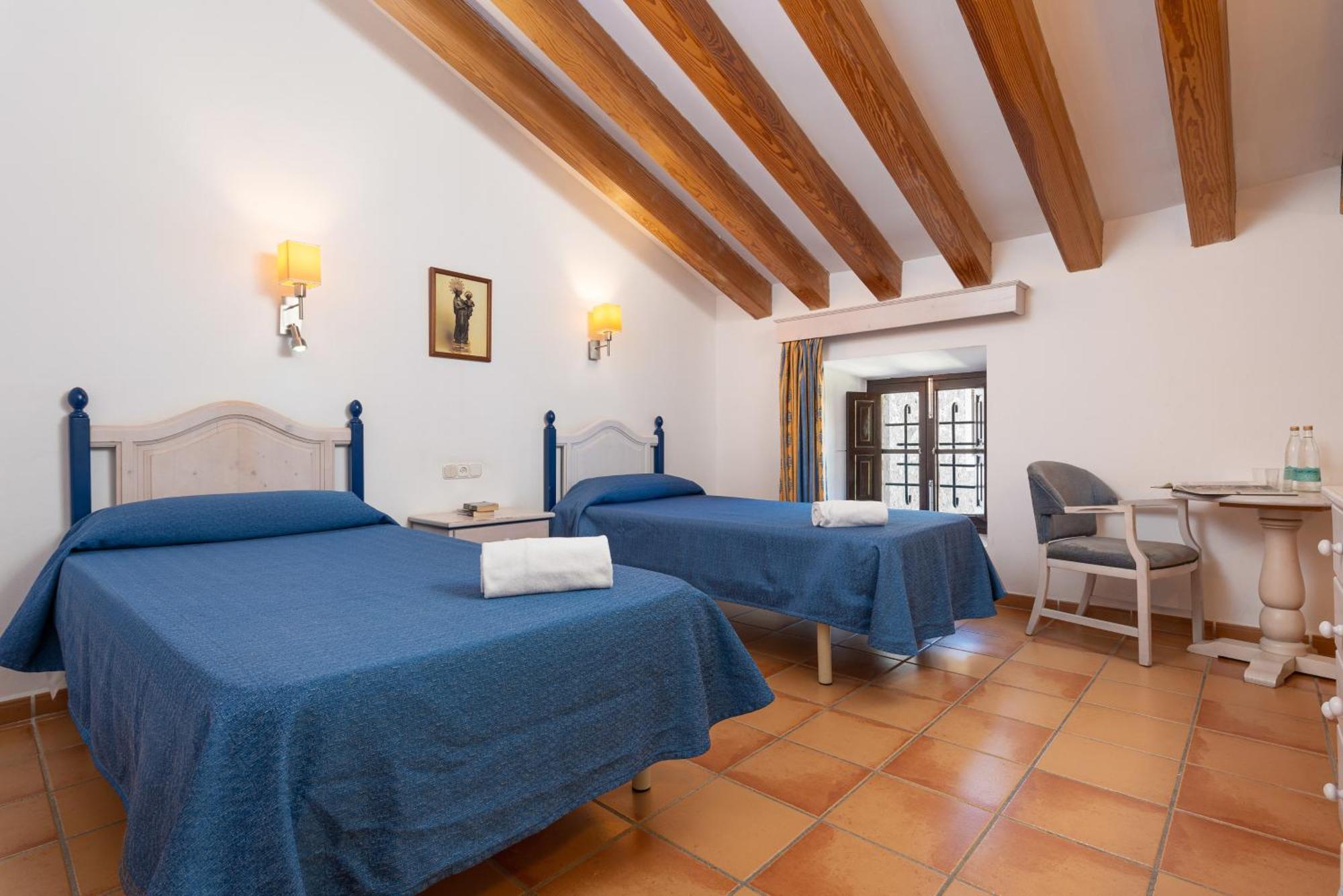 Santuari De Guest house