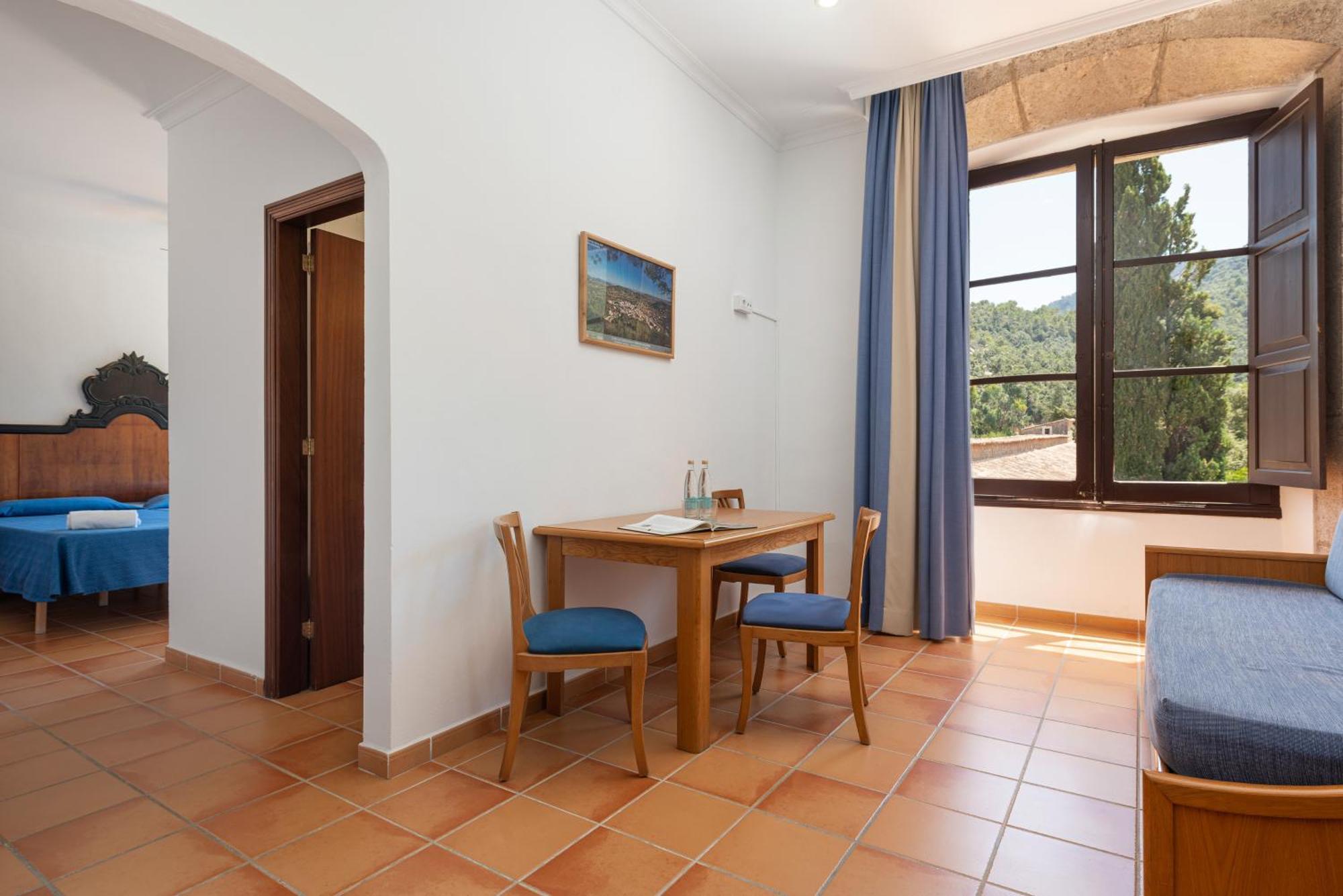 Santuari De Guest house